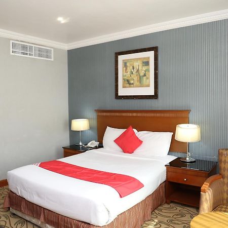 City Plaza Hotel Fujairah Bagian luar foto
