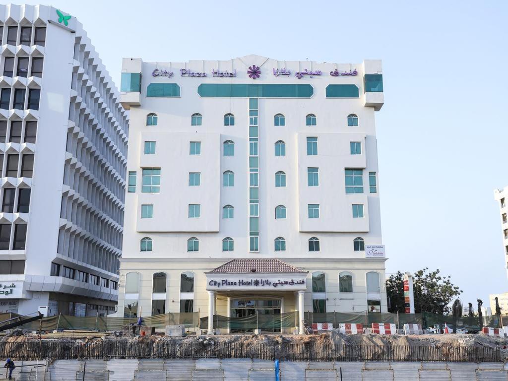 City Plaza Hotel Fujairah Bagian luar foto