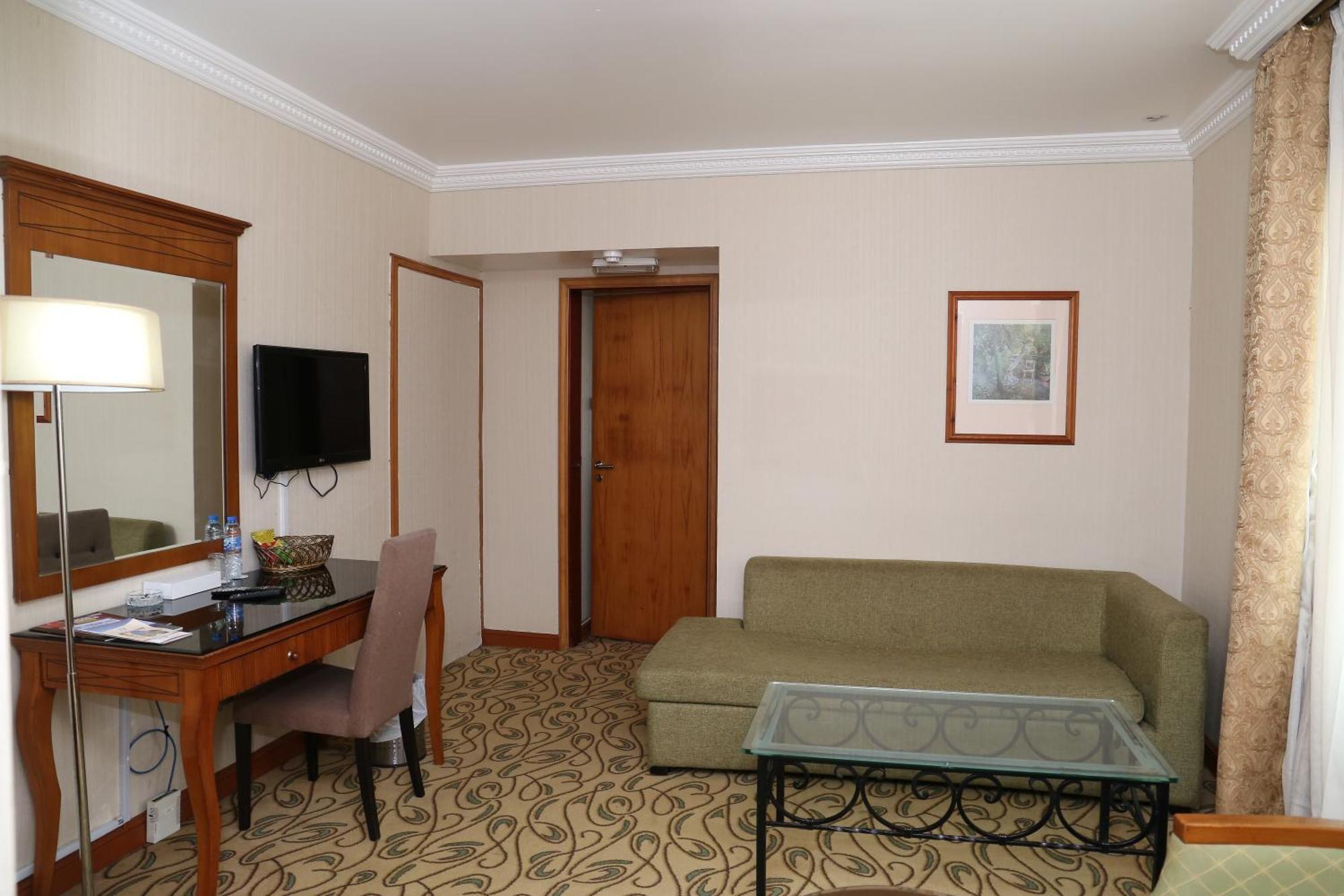 City Plaza Hotel Fujairah Bagian luar foto