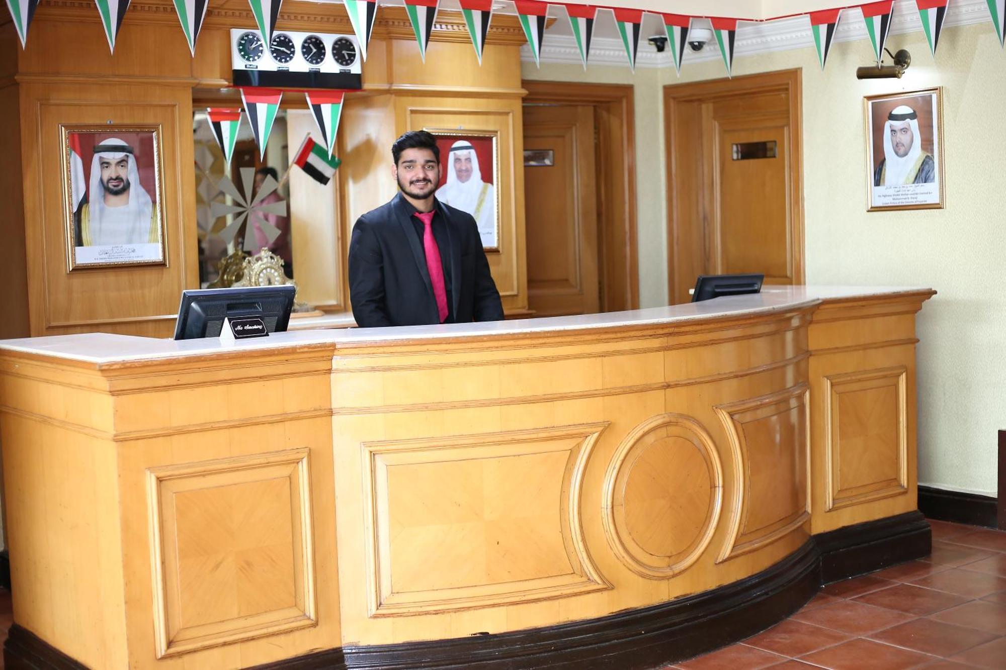 City Plaza Hotel Fujairah Bagian luar foto
