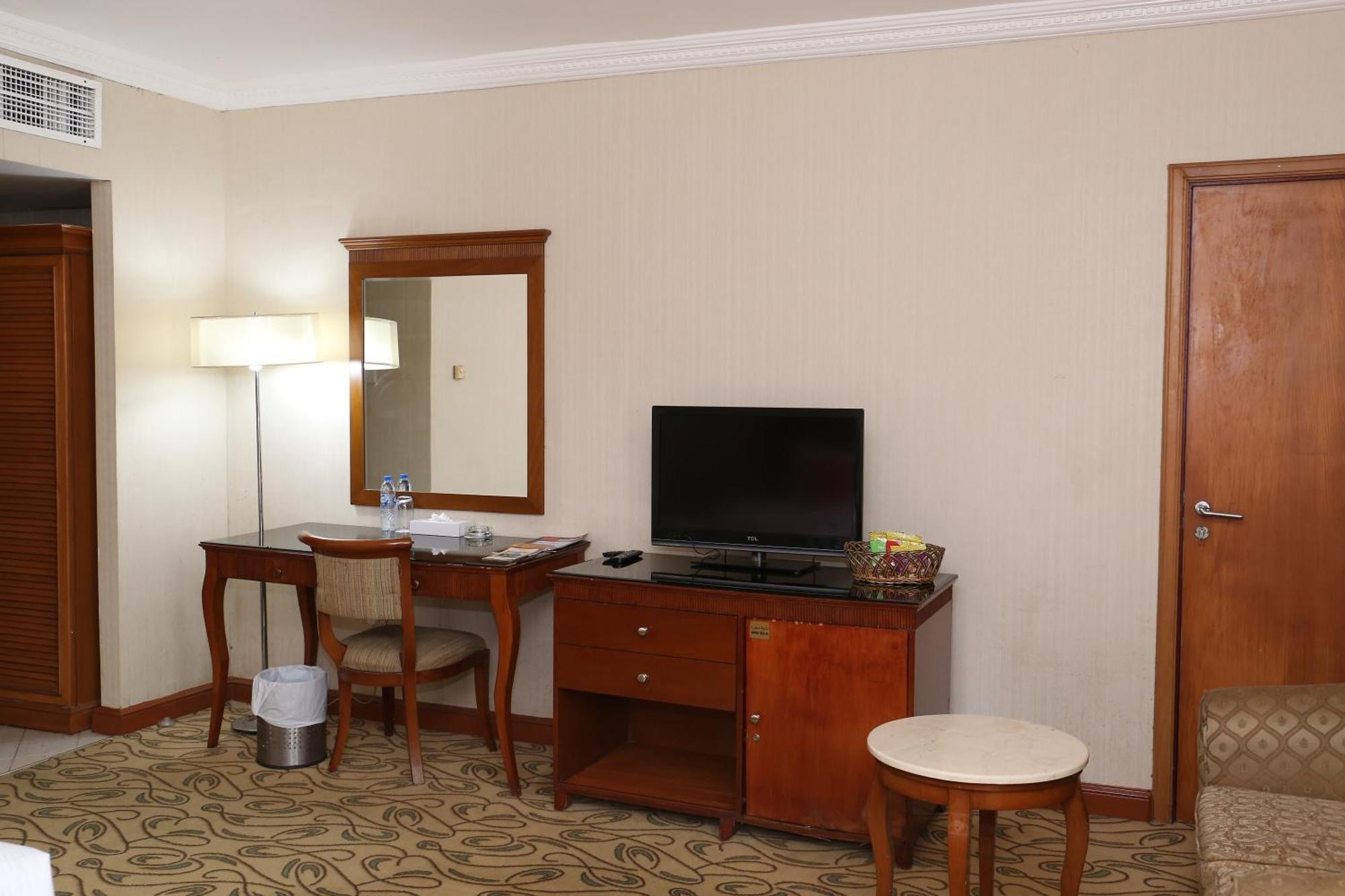 City Plaza Hotel Fujairah Bagian luar foto
