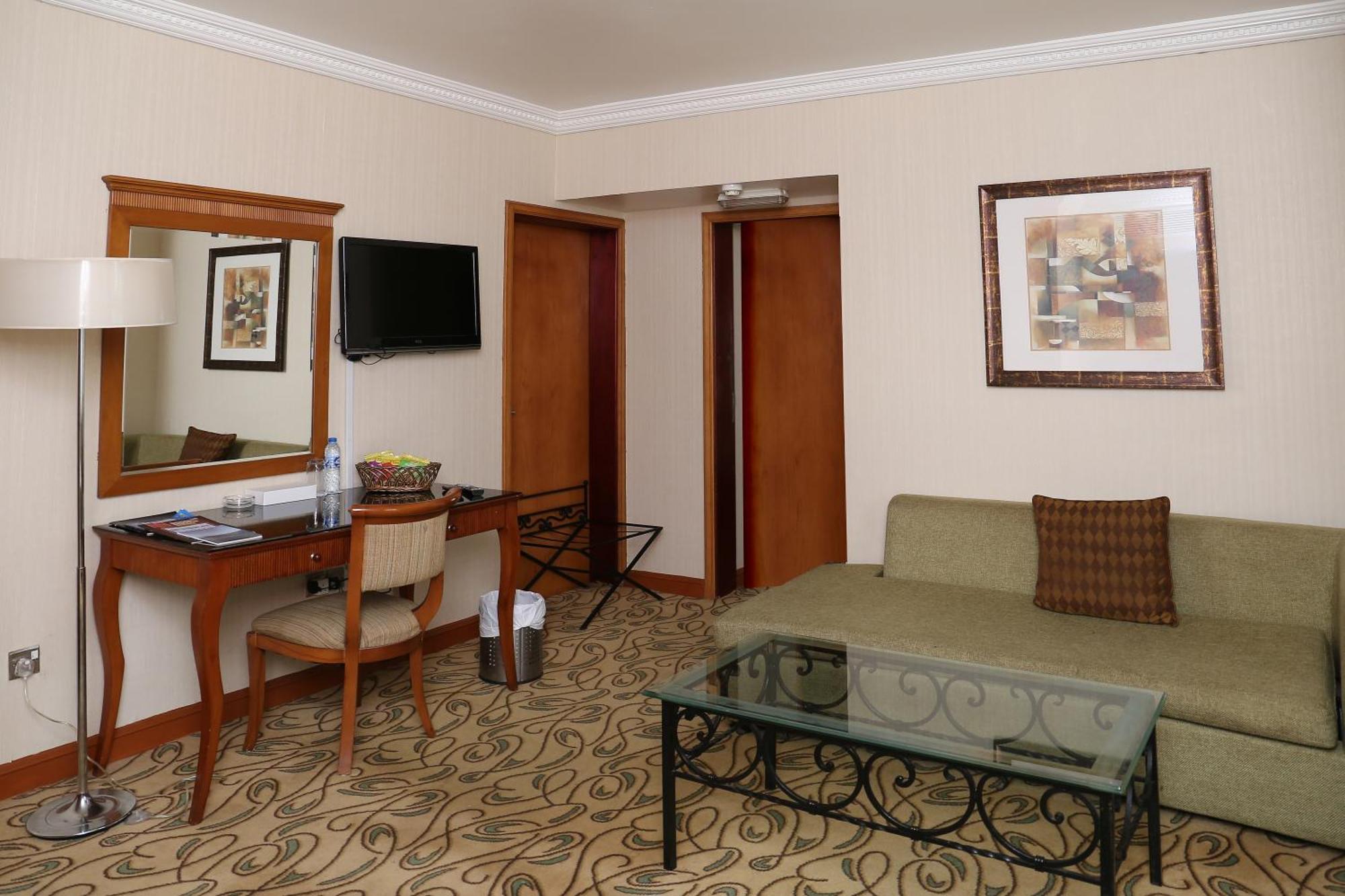 City Plaza Hotel Fujairah Bagian luar foto